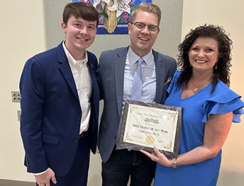 ‘City Chamber honors Kellum in latest meeting