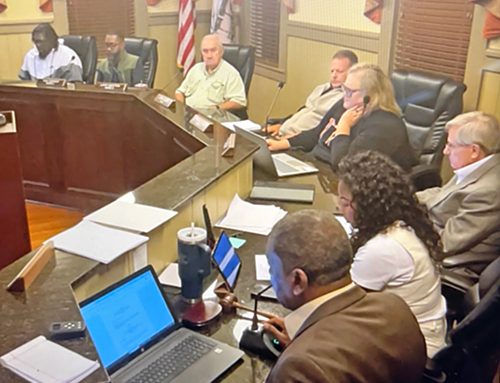 Calhoun City mayor, board talk personnel and reporting issues