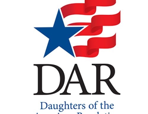 Deputy Baker speaks to Loosa Schoona DAR meeting